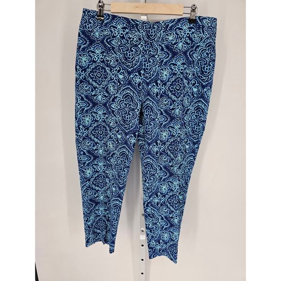So Slimming by Chico's Women's High Rise Blue Floral Slim  Leg Pant Size 2.5Crop - Picture 1 of 4